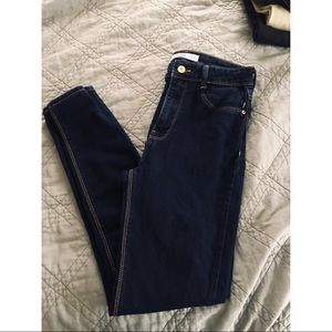 NWOT: Zara High Waisted Jeans - Deep blue wash